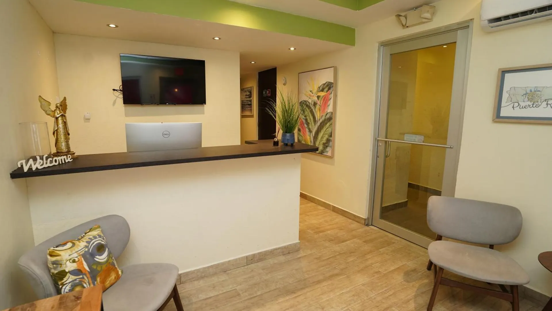 La Placita Suites Hotel-Suite 205 San Juan